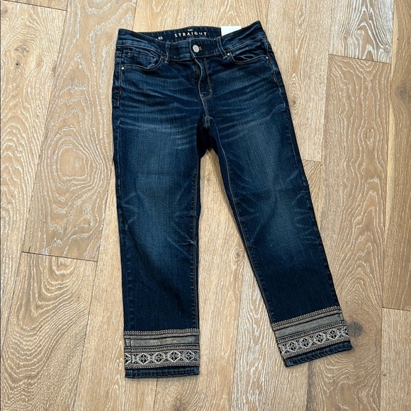 NWT White House Black Market Curvy Straight Crop Jean With Embellished Hem - Picture 6 of 15